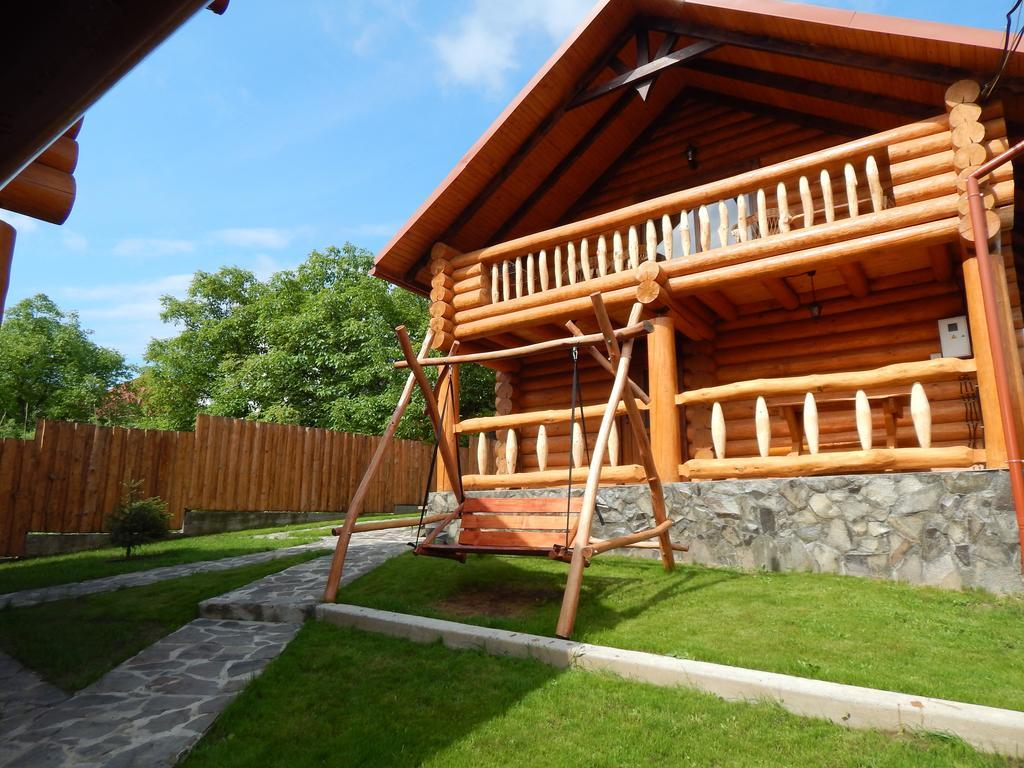 Smerekovyi Dvir Poljana Zimmer foto