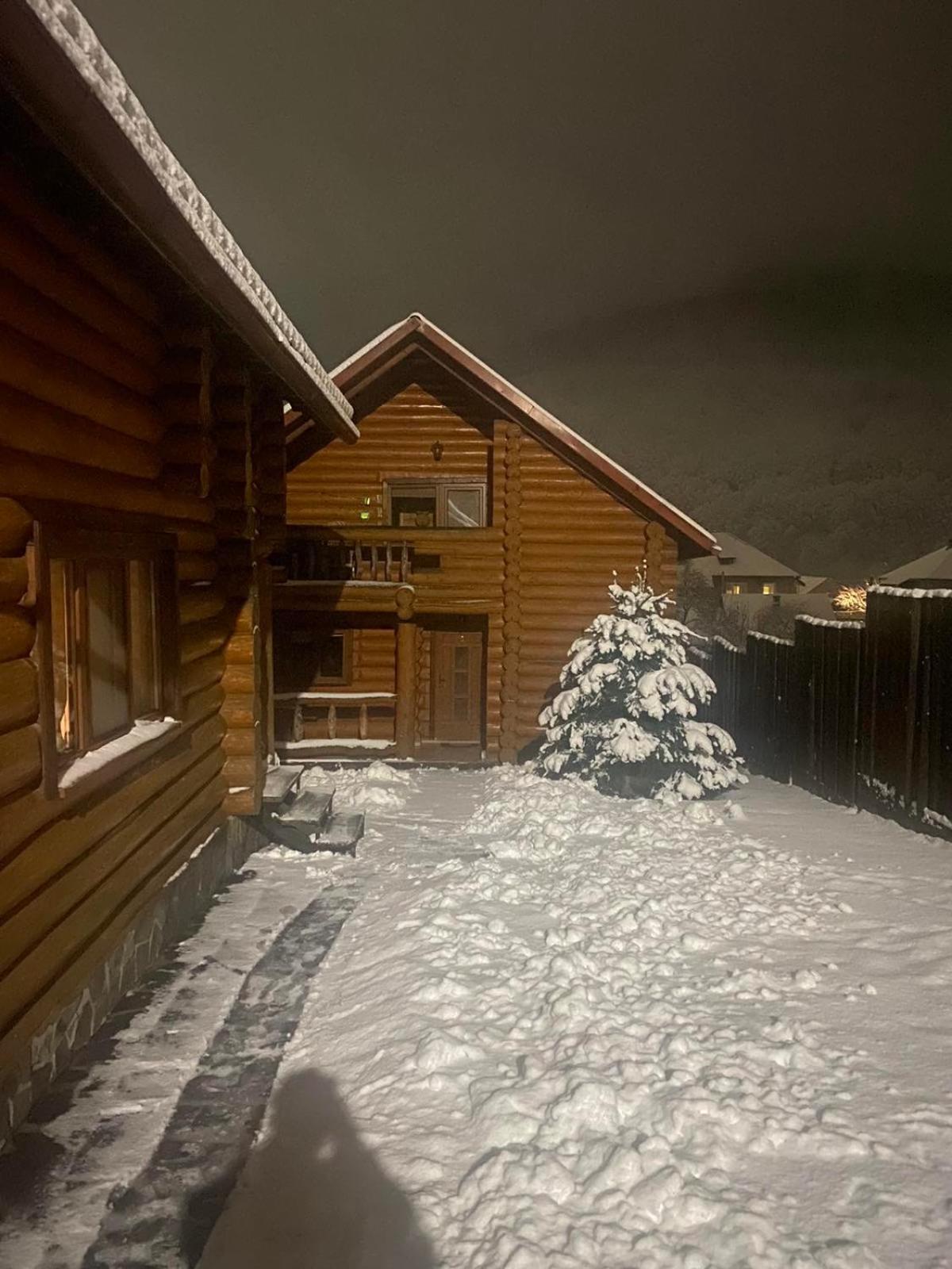 Smerekovyi Dvir Poljana Exterior foto