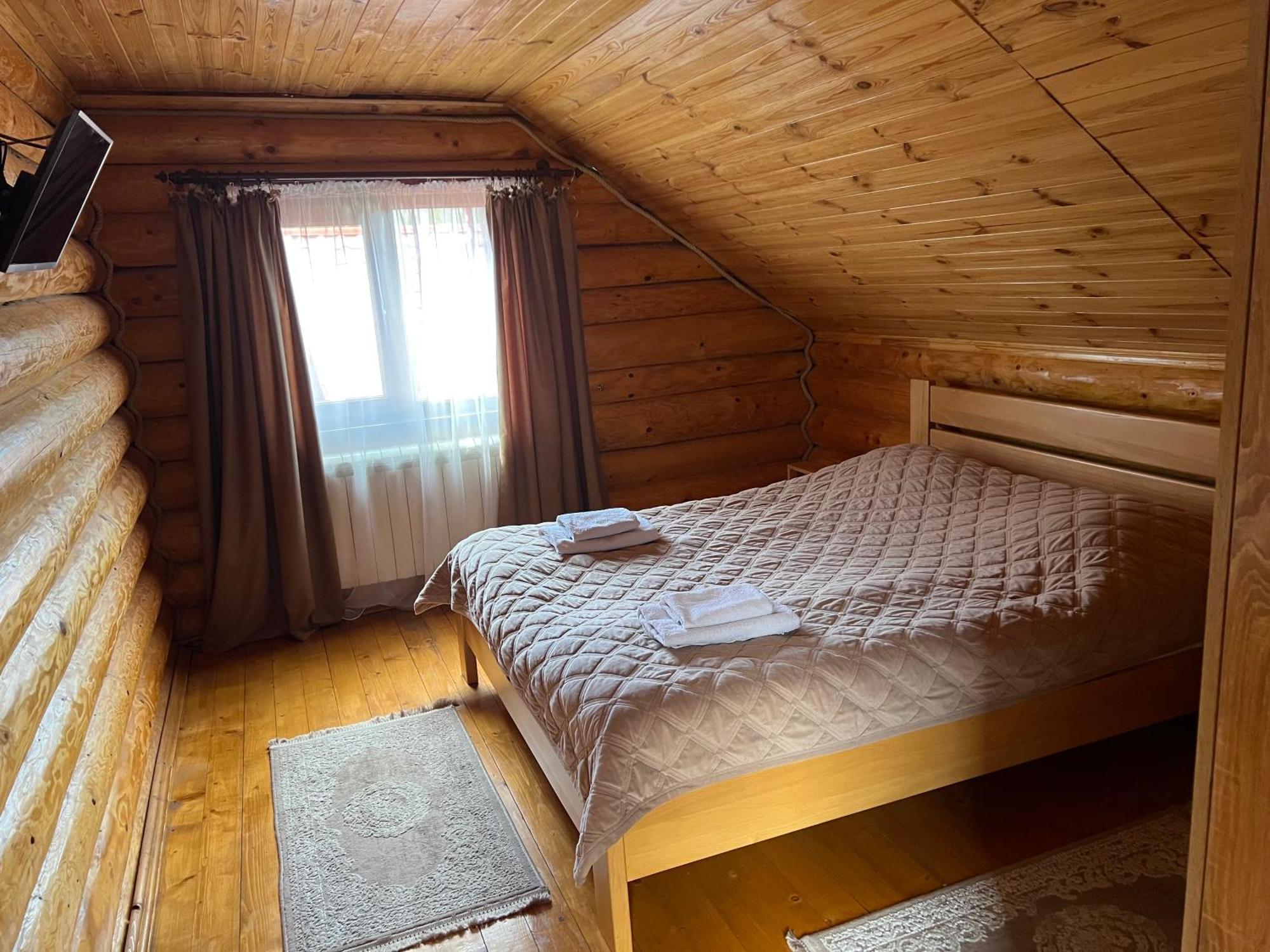 Smerekovyi Dvir Poljana Exterior foto