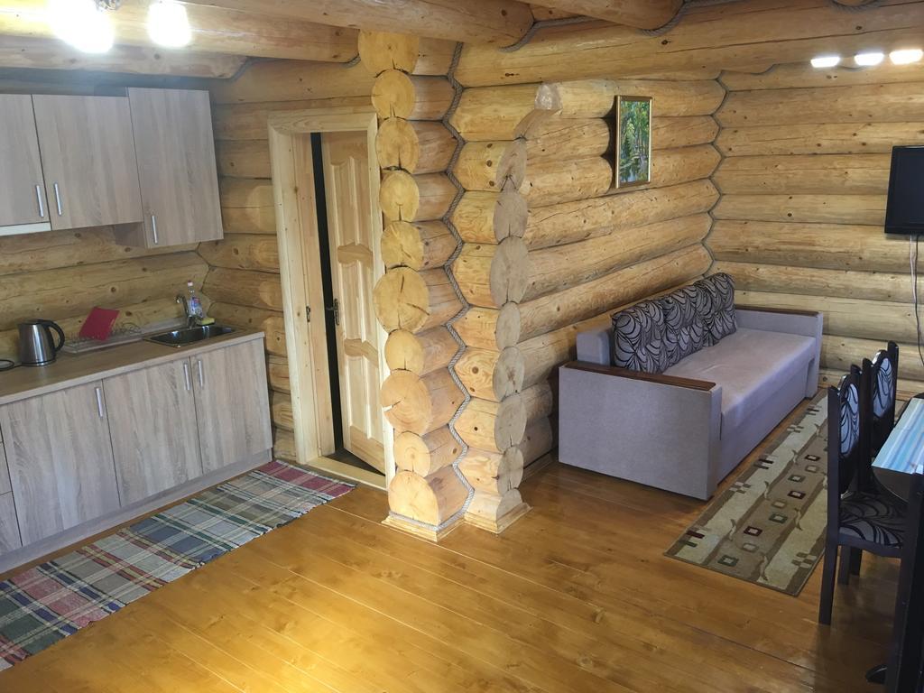 Smerekovyi Dvir Poljana Exterior foto